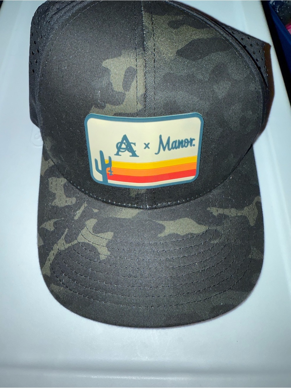 Manor hat